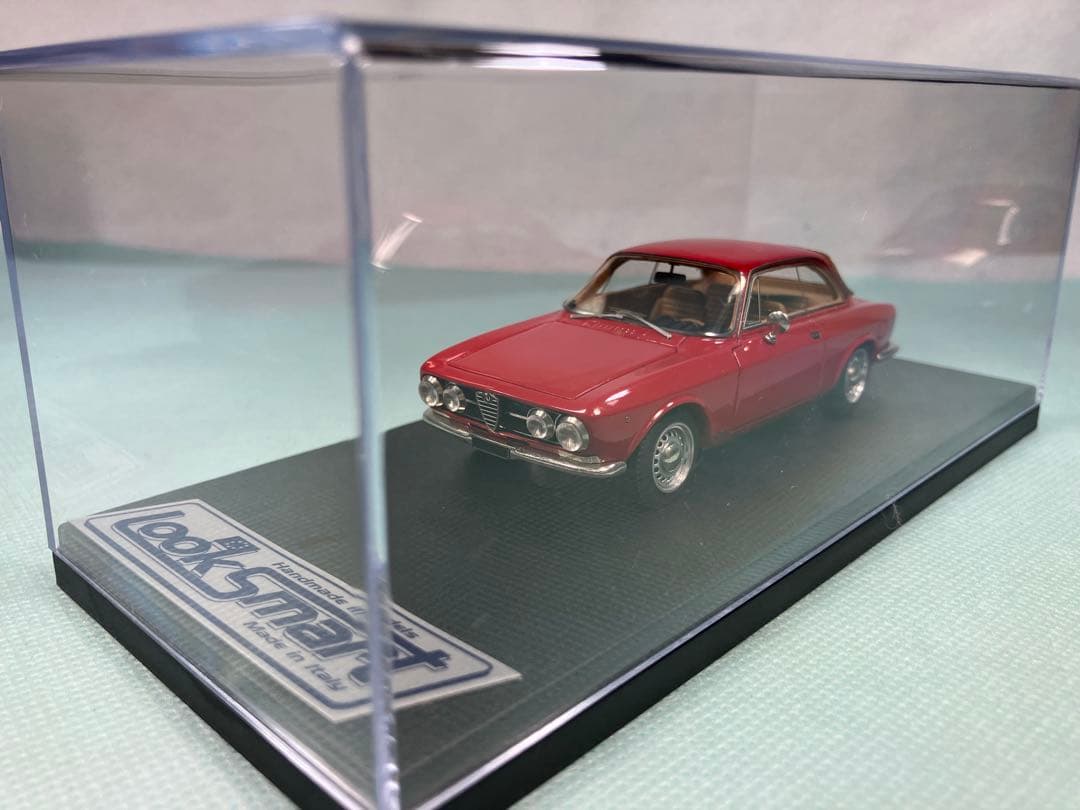Look Smart アルファ・ロメオジュリアクーペ　1750GT ヴェローチェ