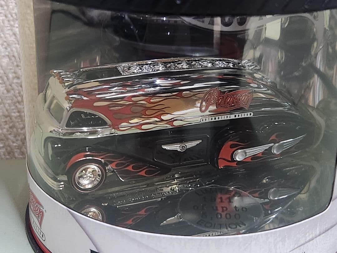 Hot Wheels Rocket Oil 限定版ミニカー