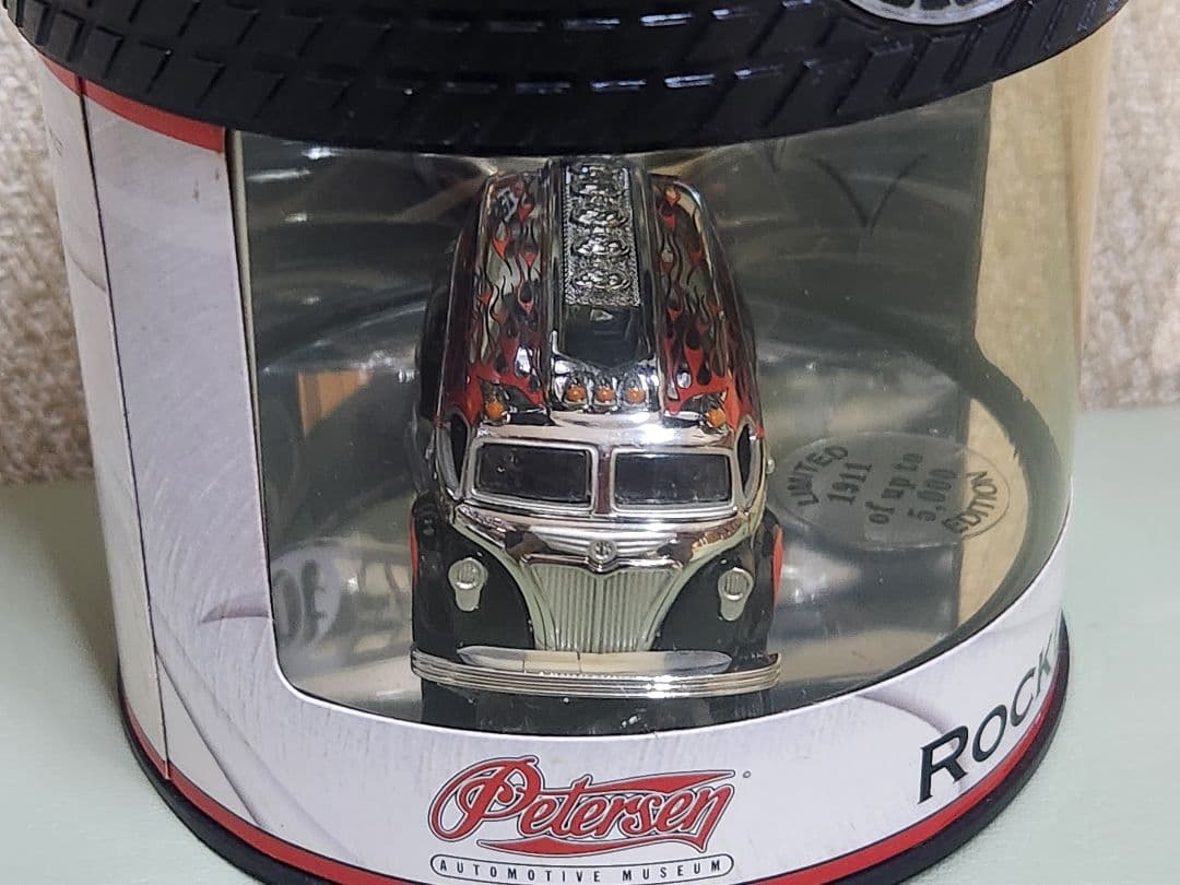 Hot Wheels Rocket Oil 限定版ミニカー