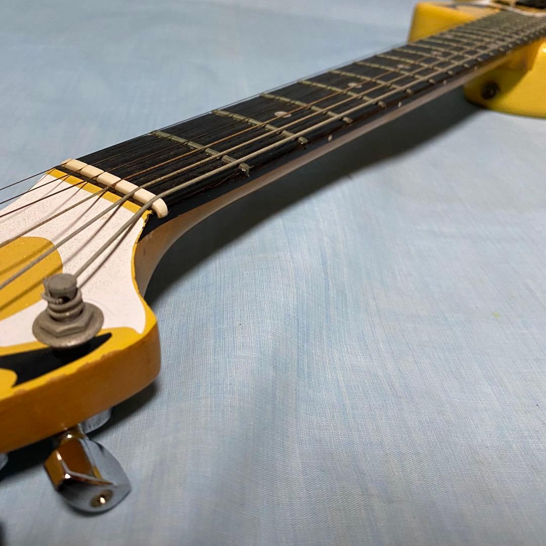 フェルナンデスZo3ミニエレキギター イエロー アンプ内蔵