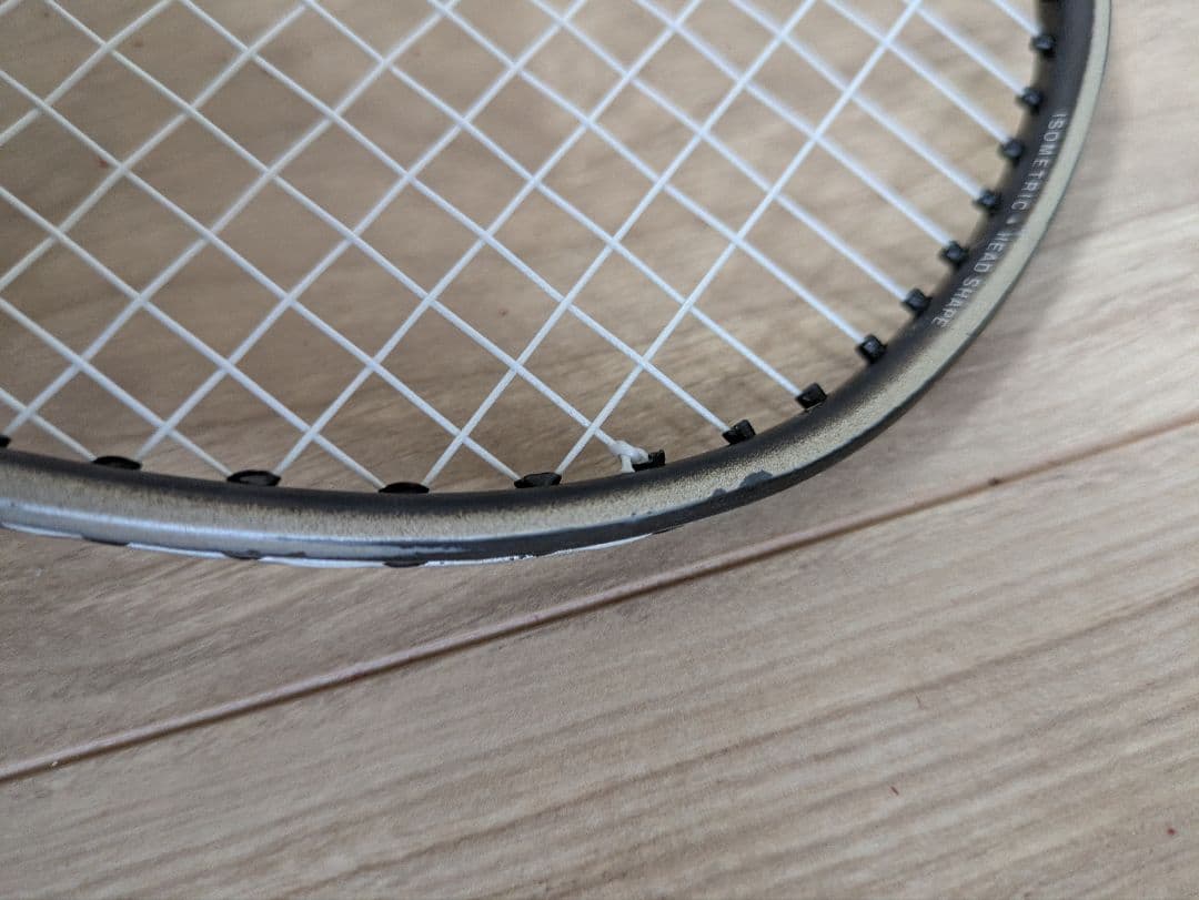 YONEX　MUSCLEPOWER80　ヒビあり　バドミントンラケット