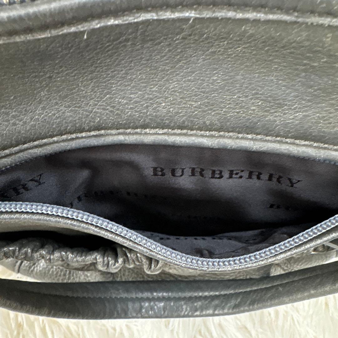 バーバリー バ　トートバッグ A4サイズ収納 エンボスチェック ギャザー レザー