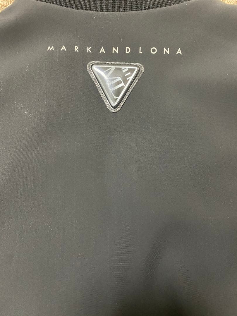 マークアンドロナ MARKALONA ダウンジャケット ブラック