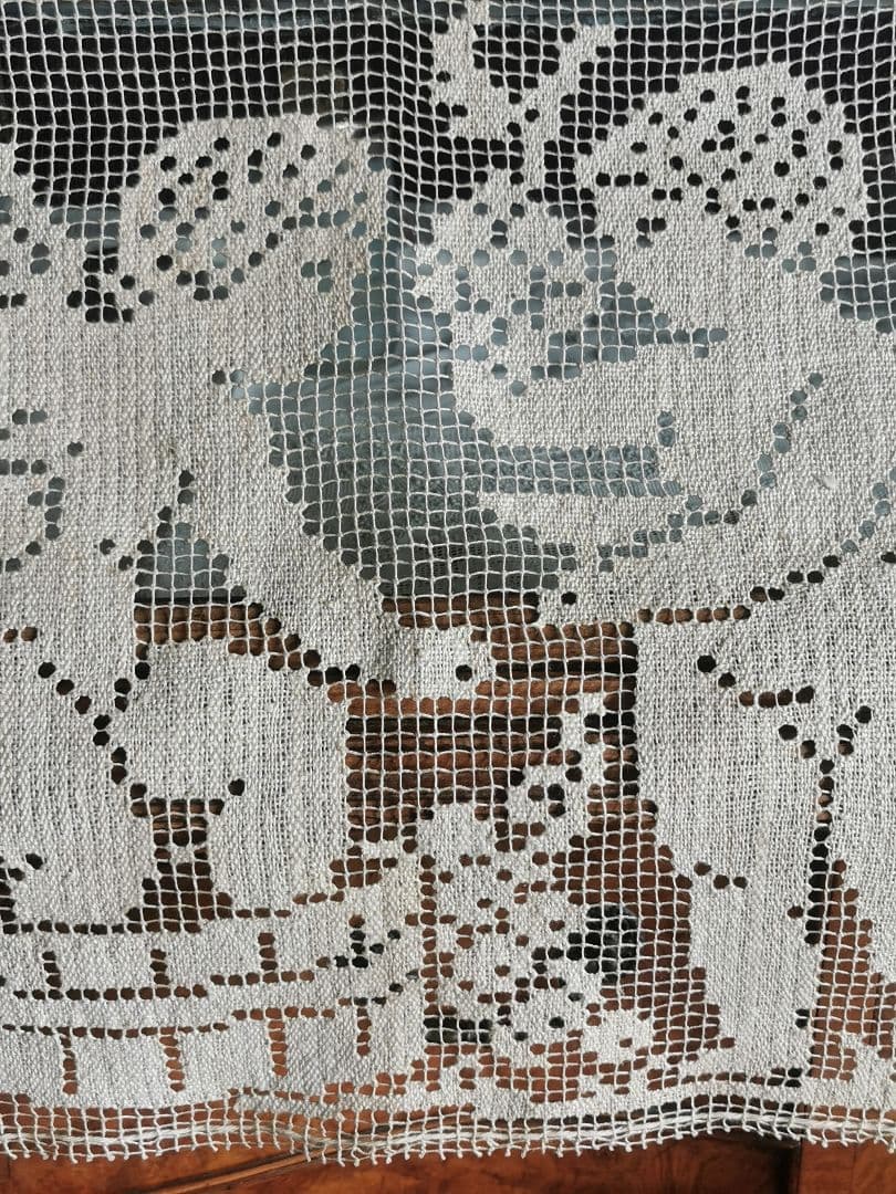 アンティークフランス 手編みリネンフィレレースパネル 天使の葡萄酒ワイン作り