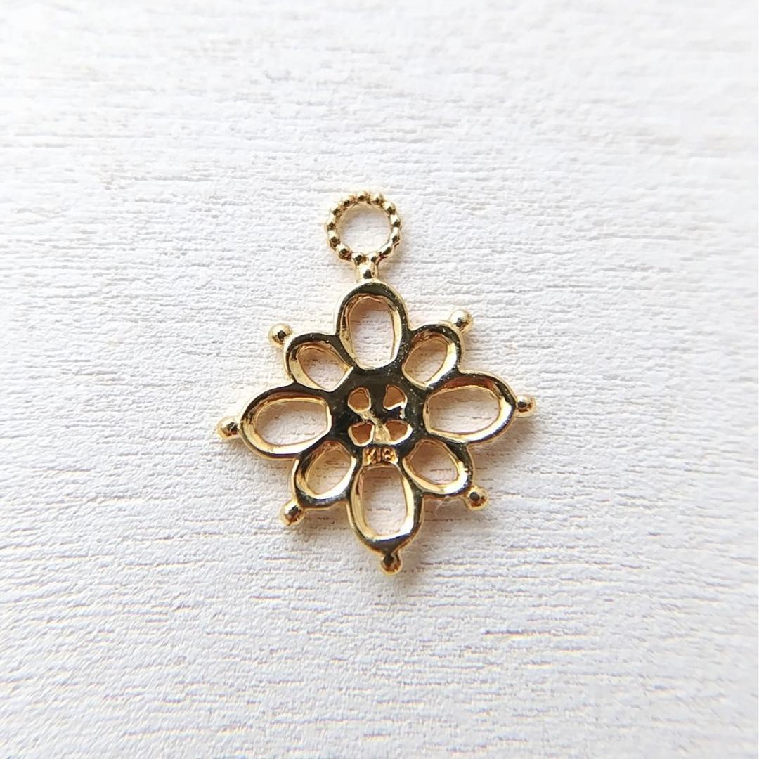 ku6 18K チャーム 雪の結晶　バチカン　丸カン