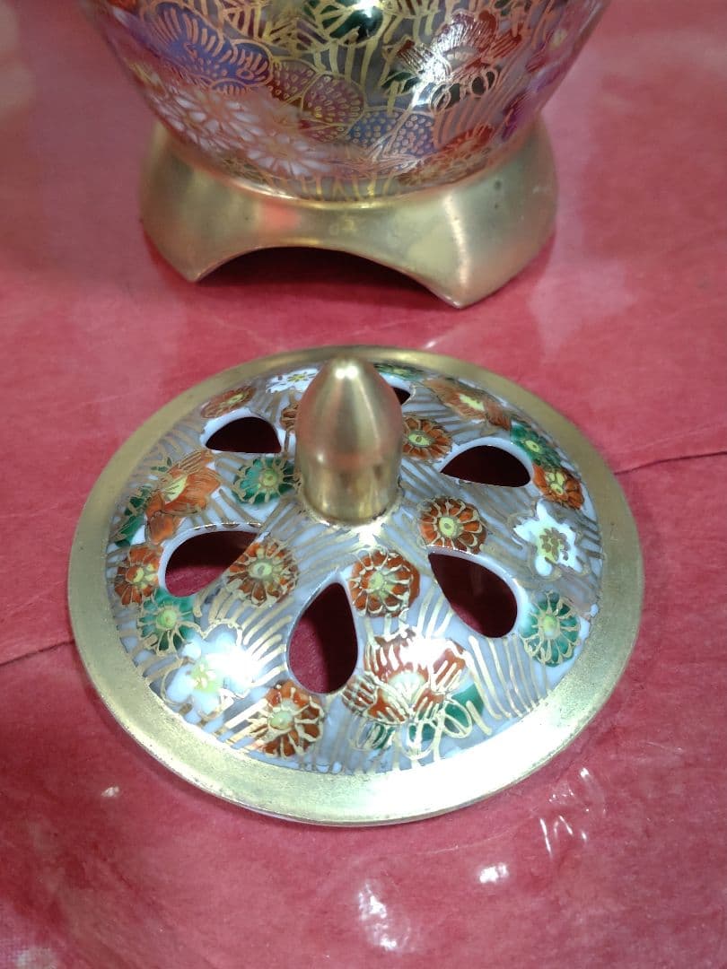 香炉 九谷焼 真山 色絵金彩  花詰 香炉 共箱 /茶道具 香道具 仏具 置物
