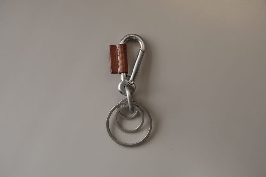 エンダースキーマ　カラビナ　キーリング