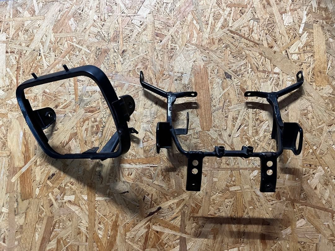 ZRX1200R ライトステー　ヘッドライトリム　送料込み