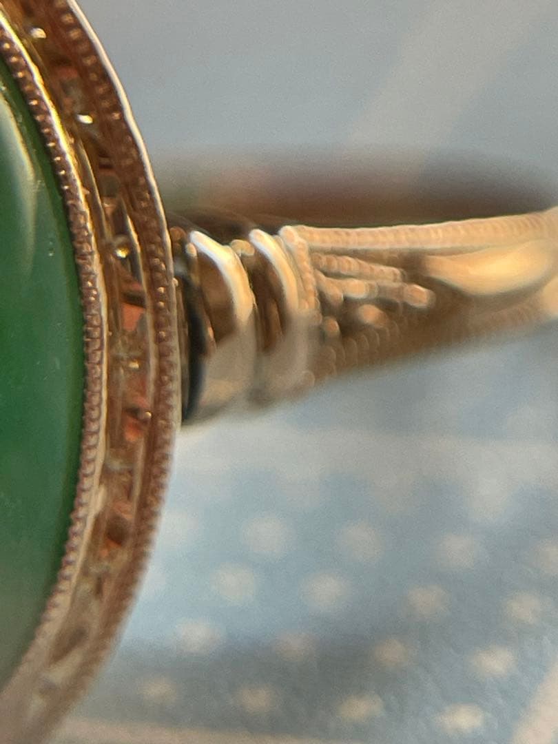 古いリング【m ヴィンテージ　アンティーク　レトロ　K18 翡翠？　ヒスイ？】