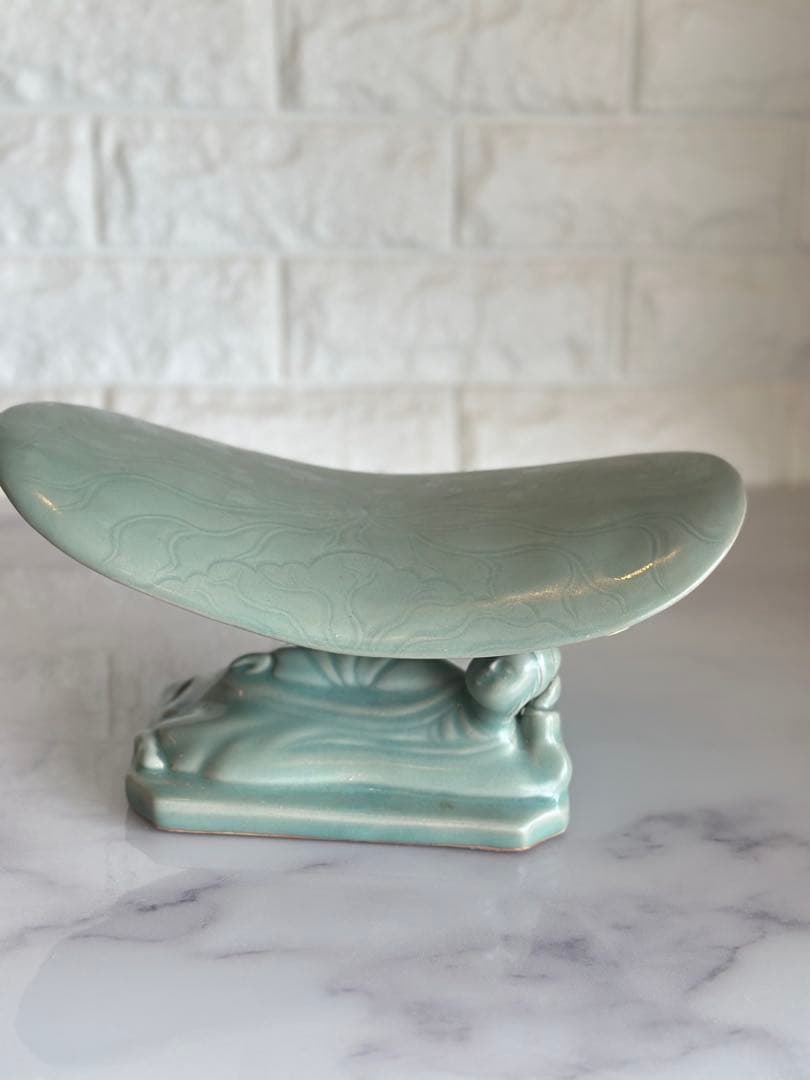 希少な高麗青磁(霧箱付き) 四方山