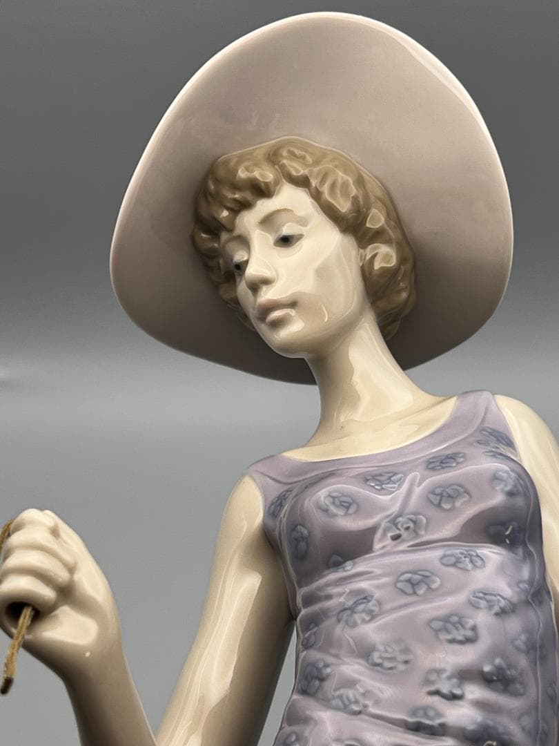 【海】リヤドロ　5802　優雅な散歩のひととき　置物　高約39cm LLADRO