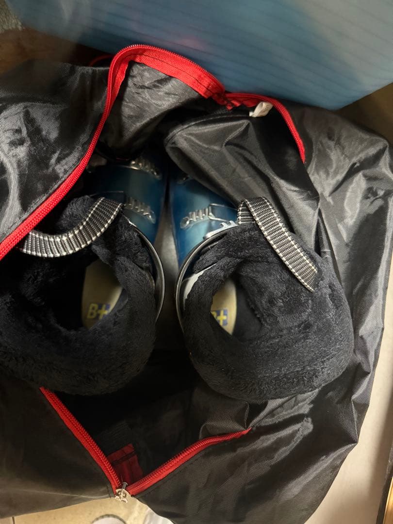 Atomic スキー板 Redster J2 140 / 25㎝ ブーツ付