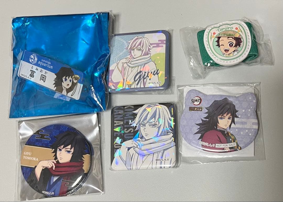 鬼滅の刃 ナンジャタウン ねこ型 缶バッジ 冨岡義勇 他グッズセット 画像9枚