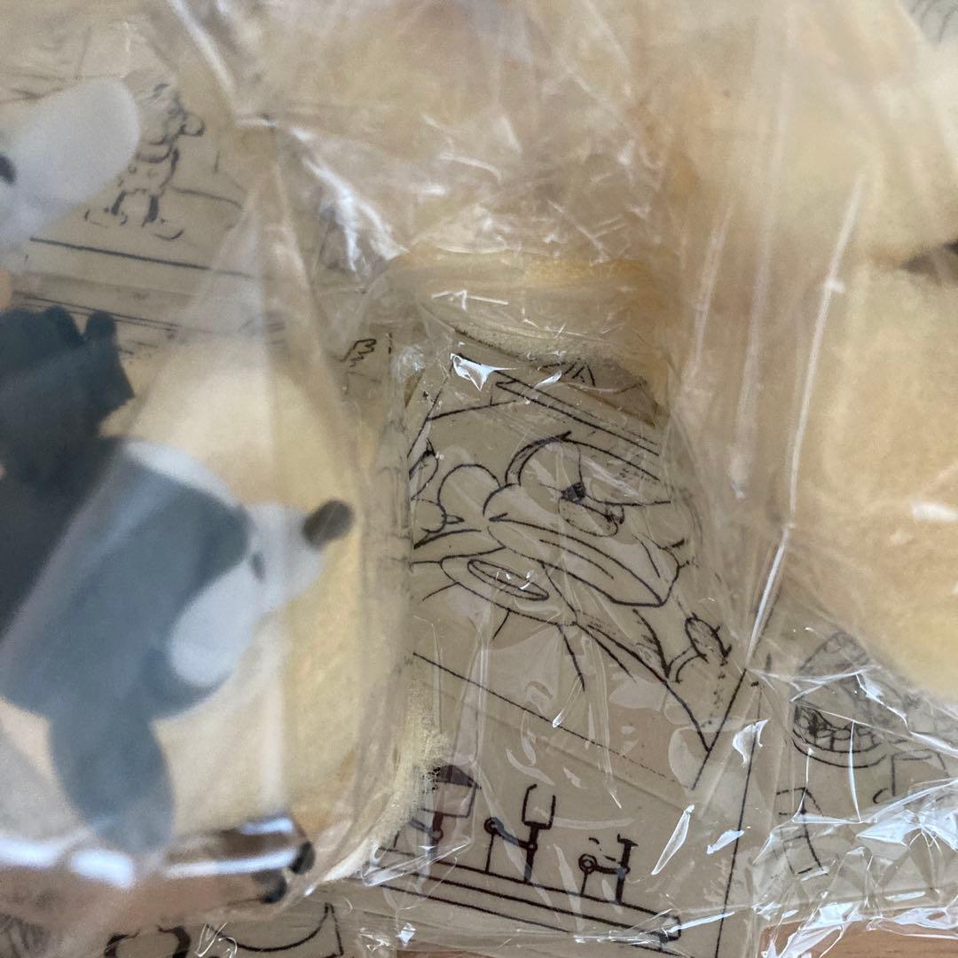 【未使用】ミッキー モデルシートフィギュアシーン限定モデル／陶器製／箱付き