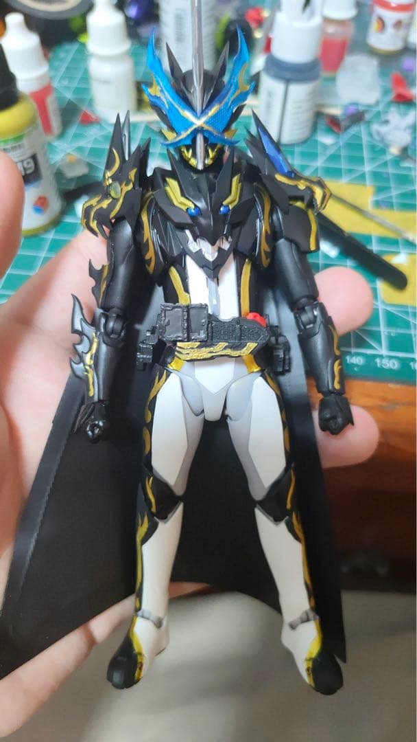 ZEIN　S.H.フィギュアーツ　セイバー・アルティメットバハムート