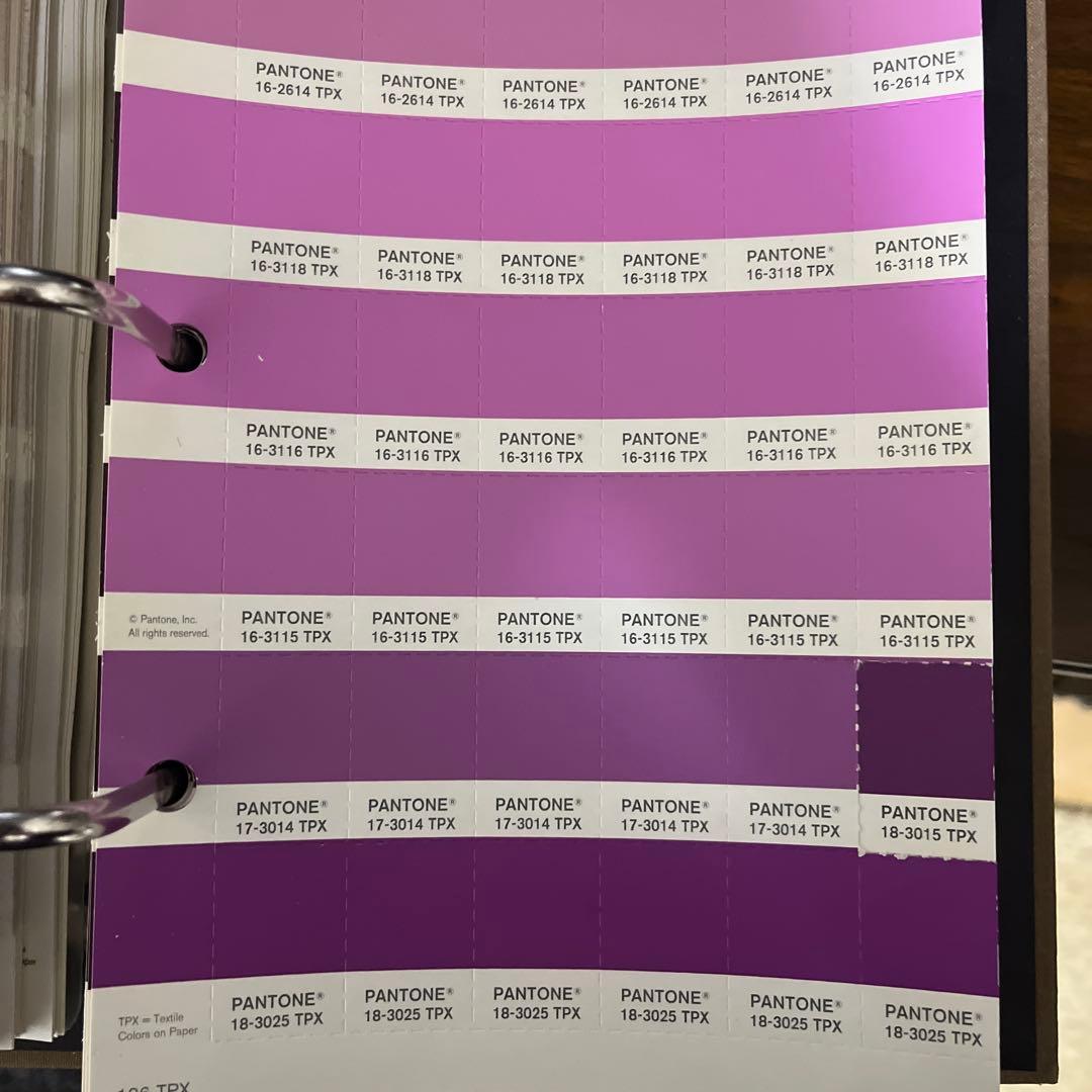 【37v】PANTONE for fashion and 