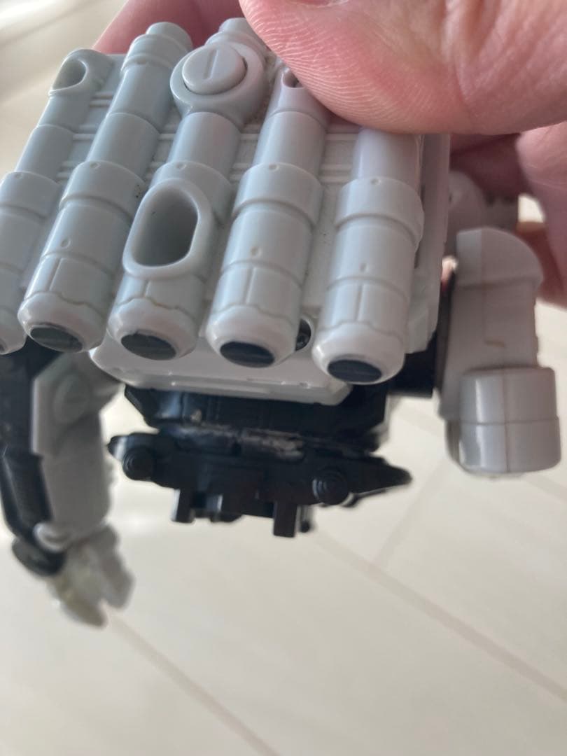 ウルトラマンフィギュア47体、怪獣27体、ロボ2体、ソフビワールド、射的セット