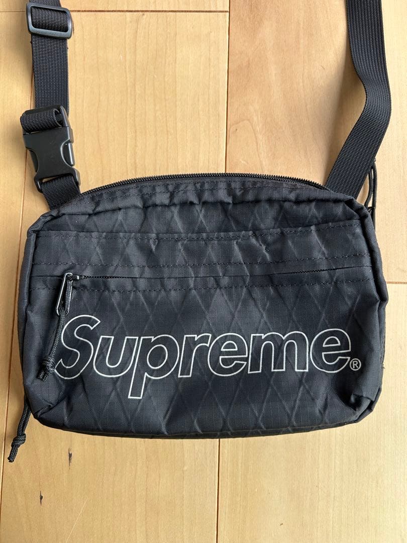 Suprem ショルダーバッグ