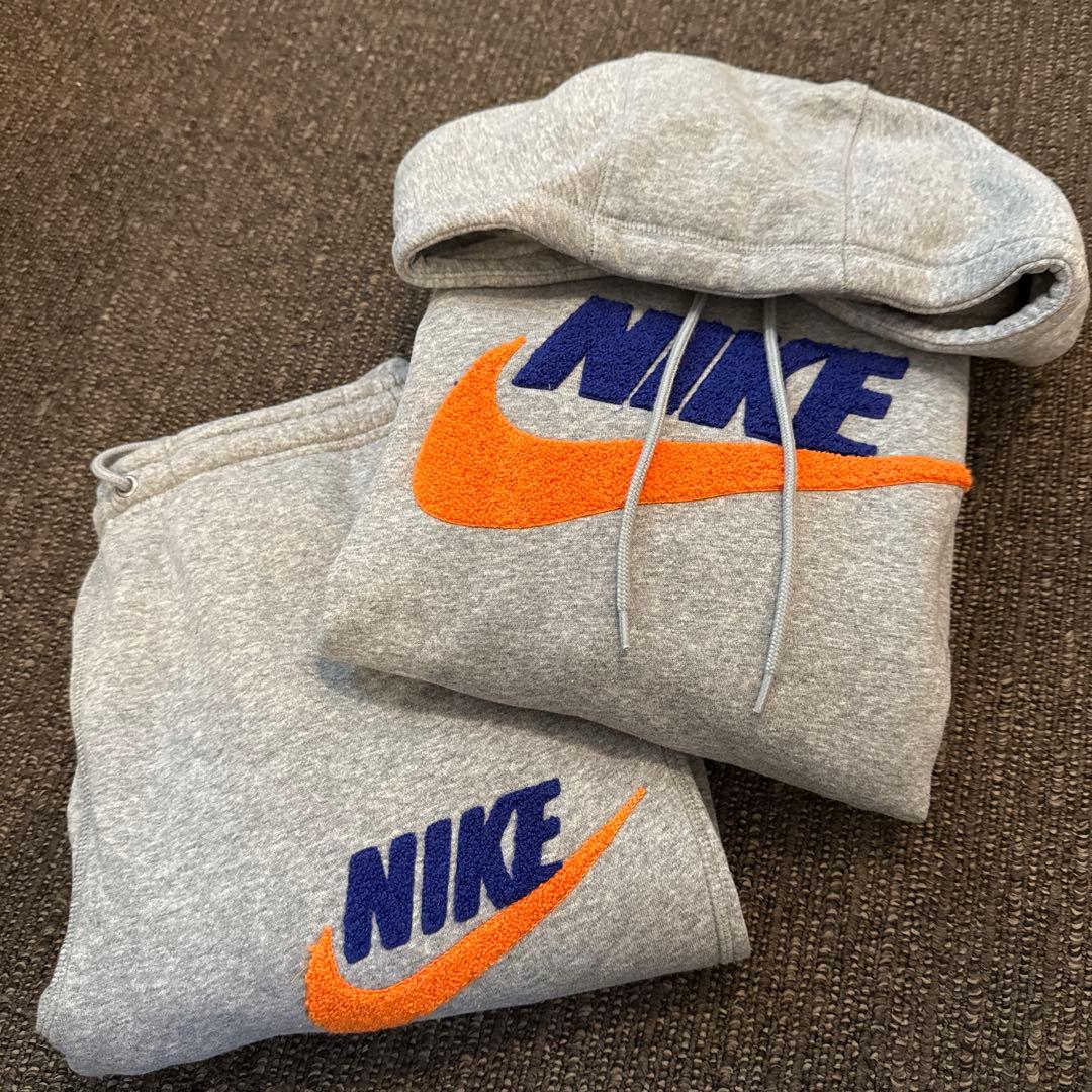 美品　NIKE ナイキフード付き　スウェット　上下セットアップ　LとM