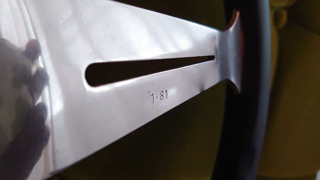 ナルディ　NARDI ステアリング　ウッド　36.5