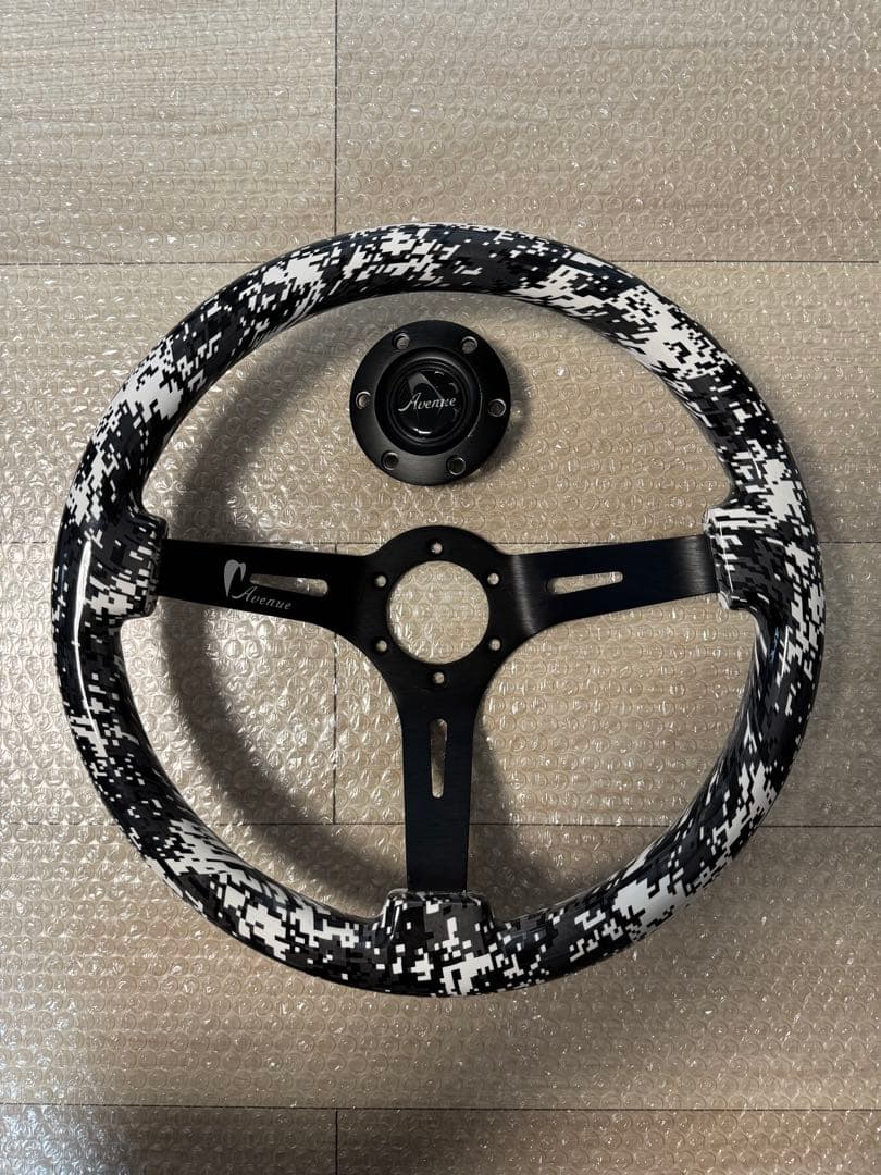 アベニューパフォーマンス ステアリング