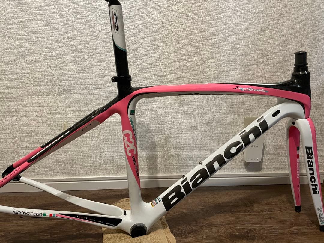 鹿*ん様 Bianchi Infinito ロードバイクフレーム 【カーボンフレ