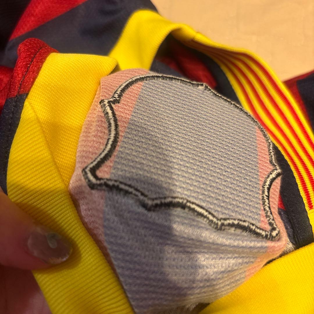 バルセロナ　メッシ　ユニホーム