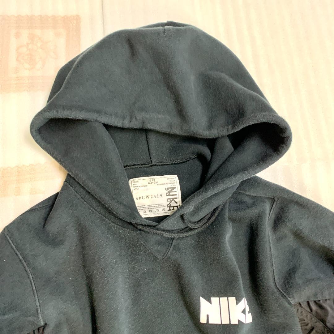 h*x様 ナイキ　Sacai コラボ パーカー 長袖 ブラック S　251125