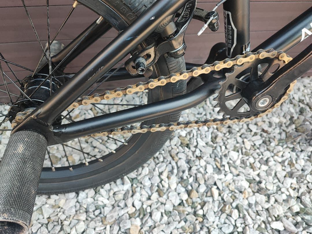 aresbikes キッズ 16インチ　STN BMX 黒