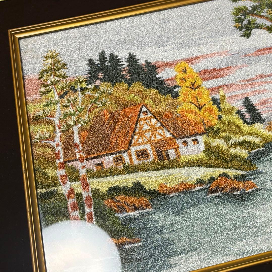 ヴィンテージ アンティーク 松鳩文化刺繍 専用額縁つき 風景 糸の絵