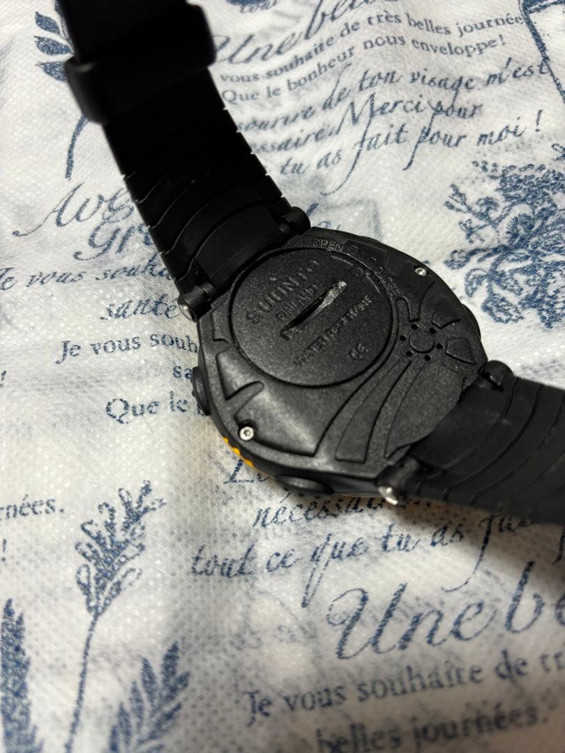 【良品】SUUNTO　スント　VECTOR　ベクター　電池交換済み　腕時計