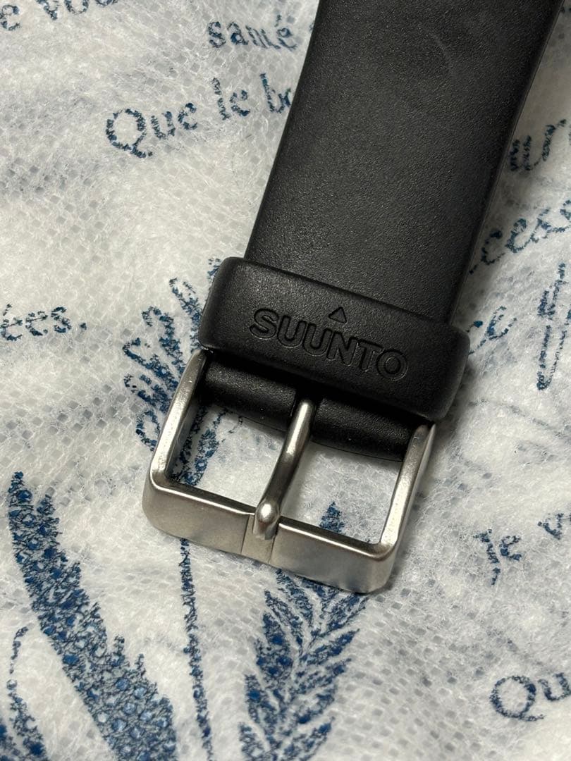 【良品】SUUNTO　スント　VECTOR　ベクター　電池交換済み　腕時計