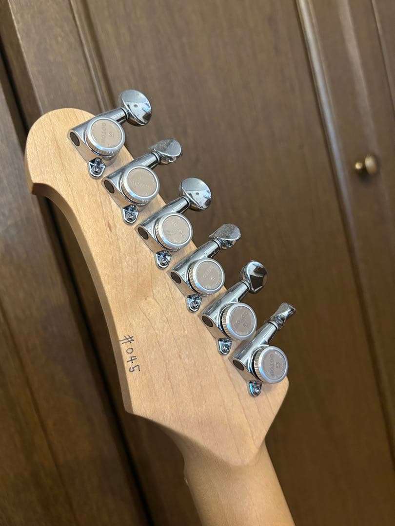 AddicTone ストラト　美品　エレキギター