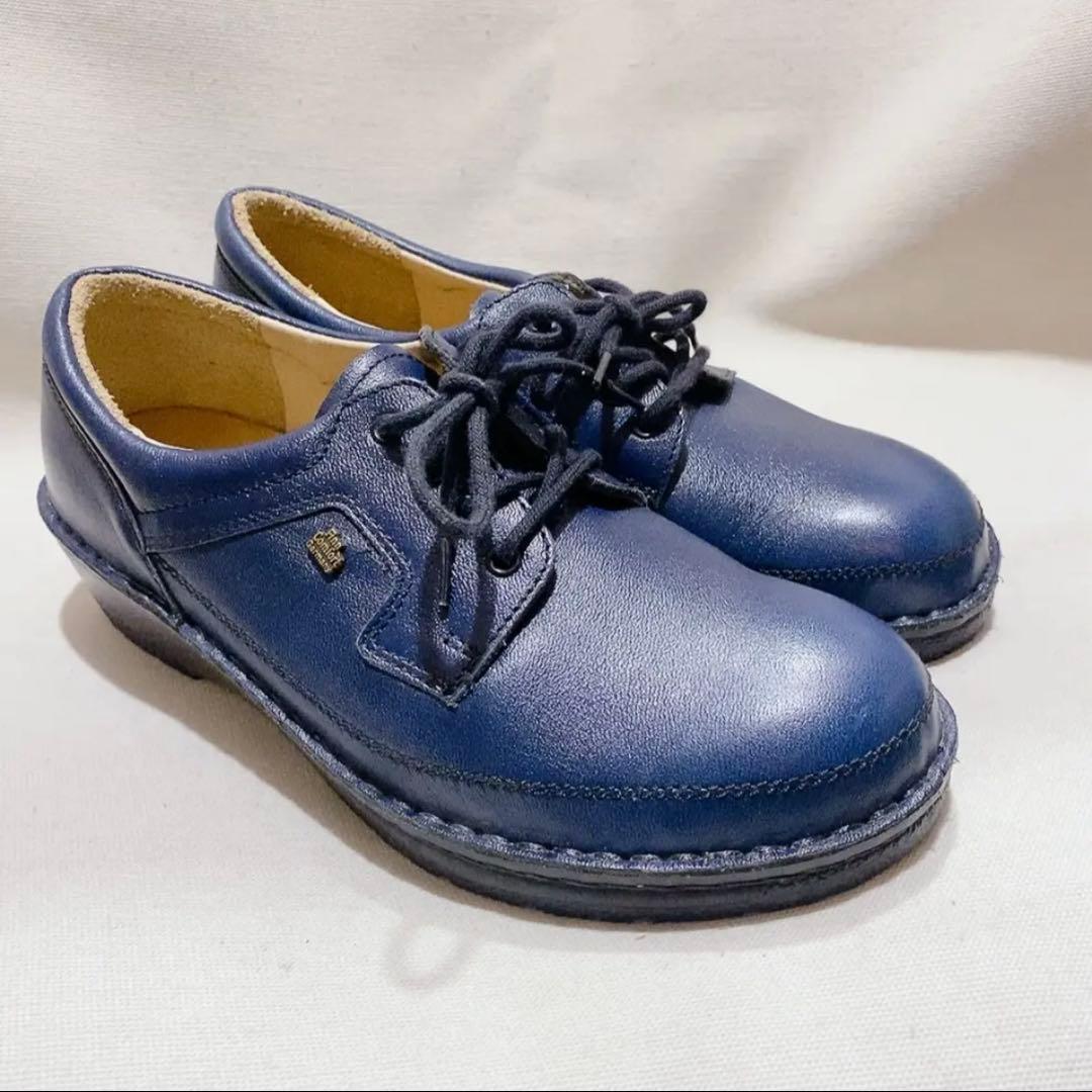 フィンコンフォート　シューズ　紺色　レザー　Finn Comfort