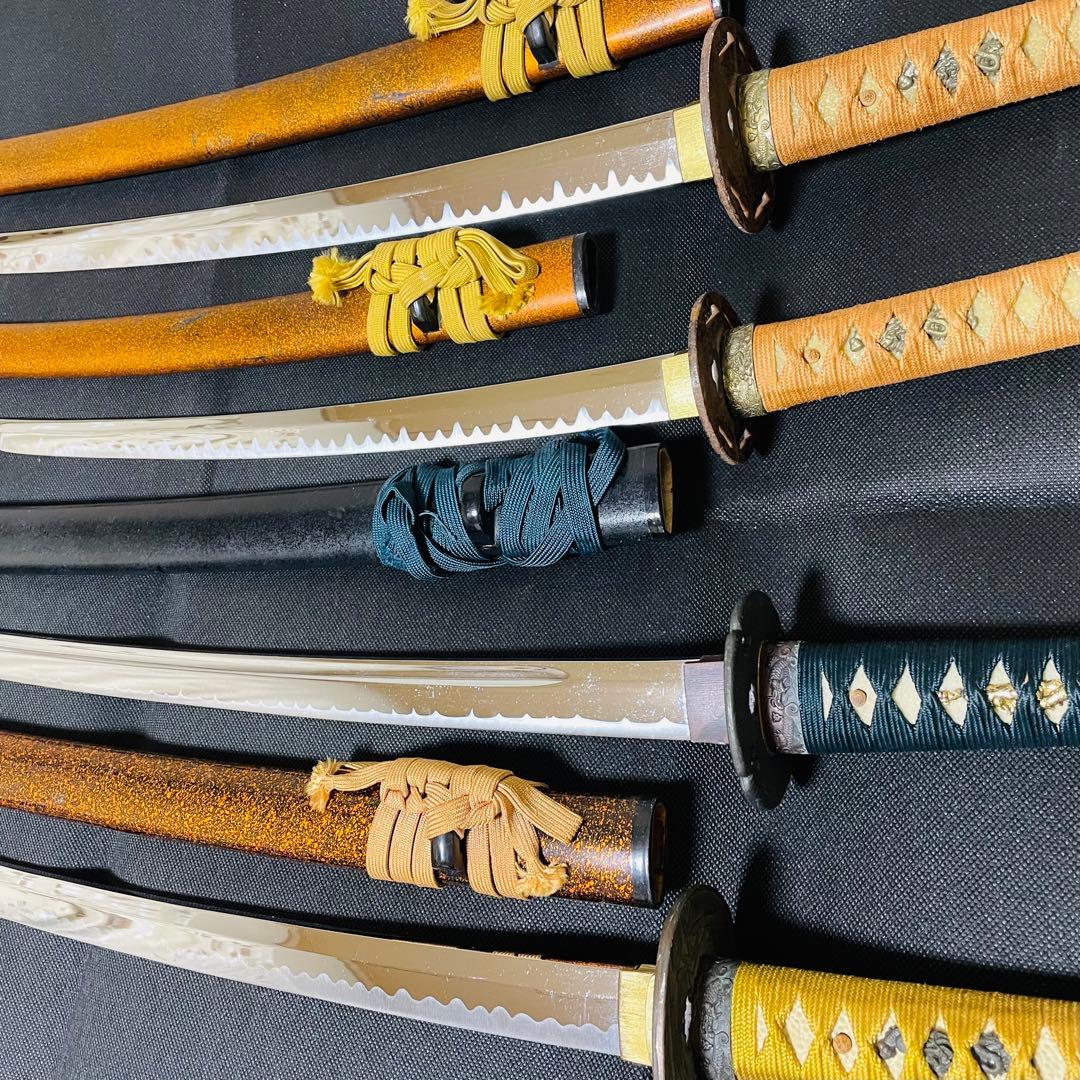 模造刀 のたれ刃紋 居合刀 4本セット 太刀 脇差 コレクション （B02）