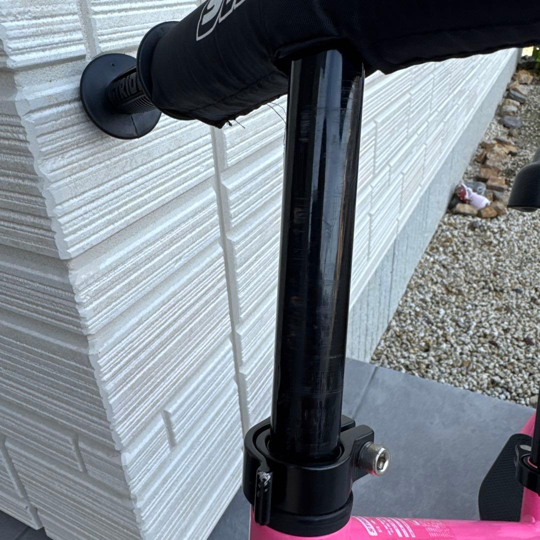 ストライダー　12インチ　ピンク