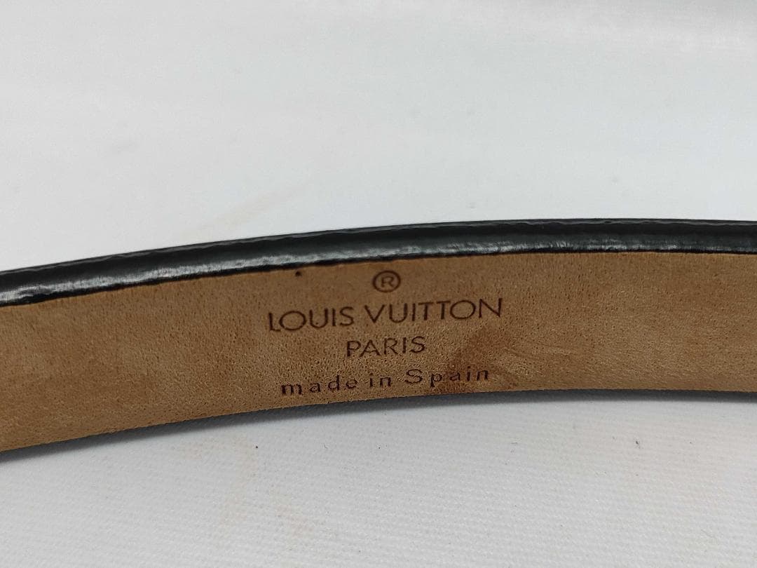 LOUIS VUITTON サンチュールキャレ 細身ベルト 65±5cm d43