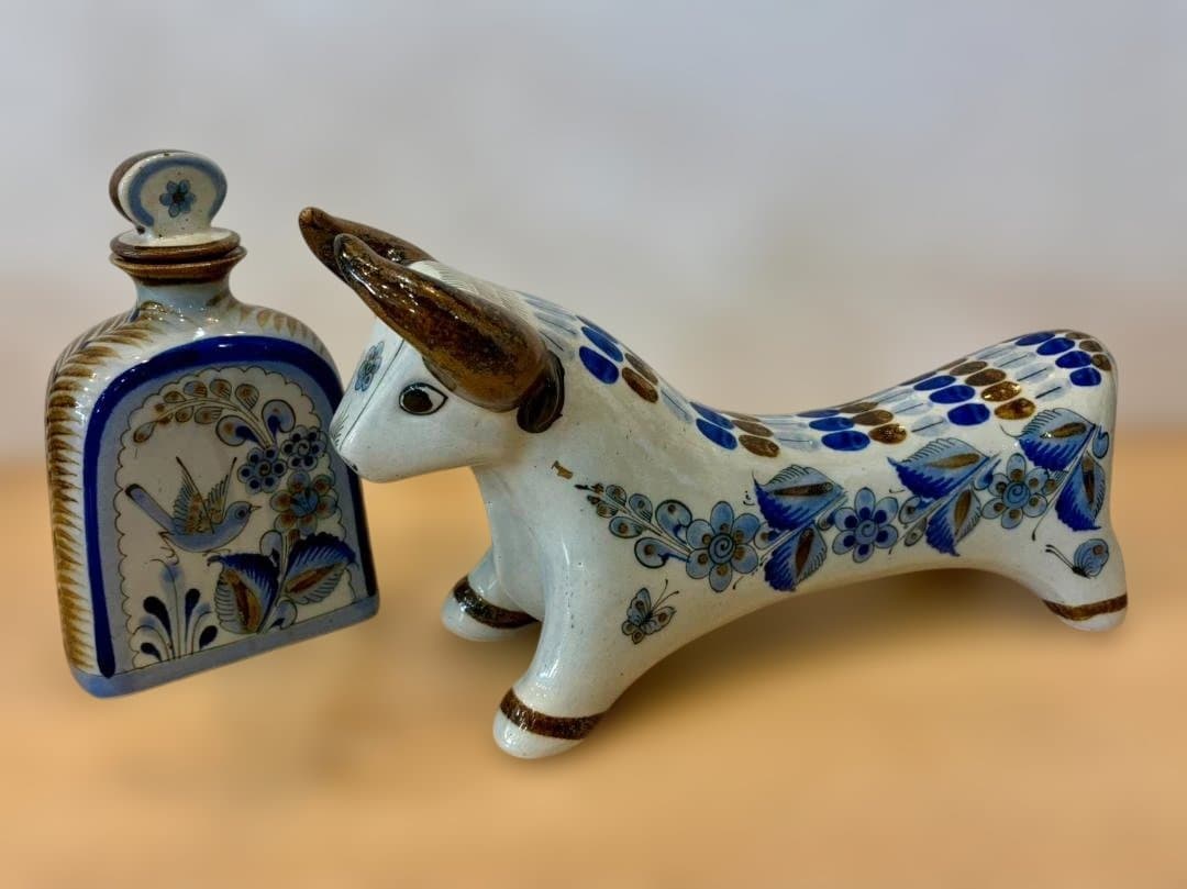 【希少】エルパロマール トナラ焼 雄牛 置物 & 陶器ボトル メキシコ 2点