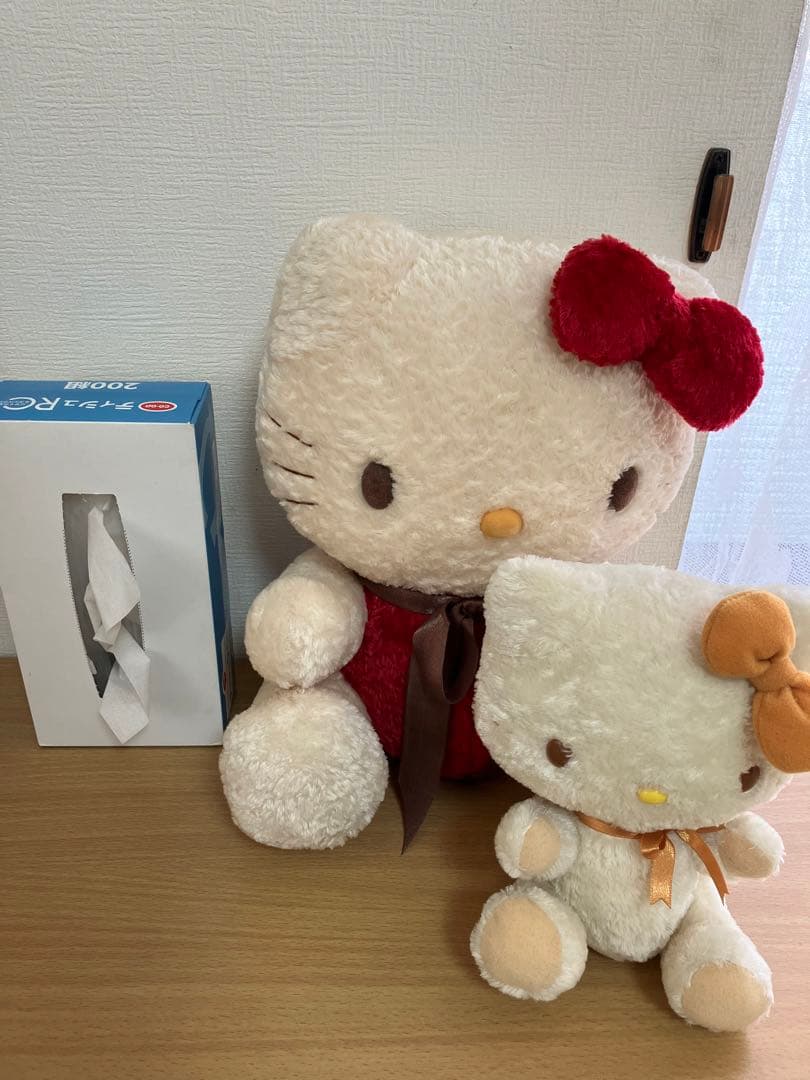 ハローキティー　30周年ぬいぐるみ