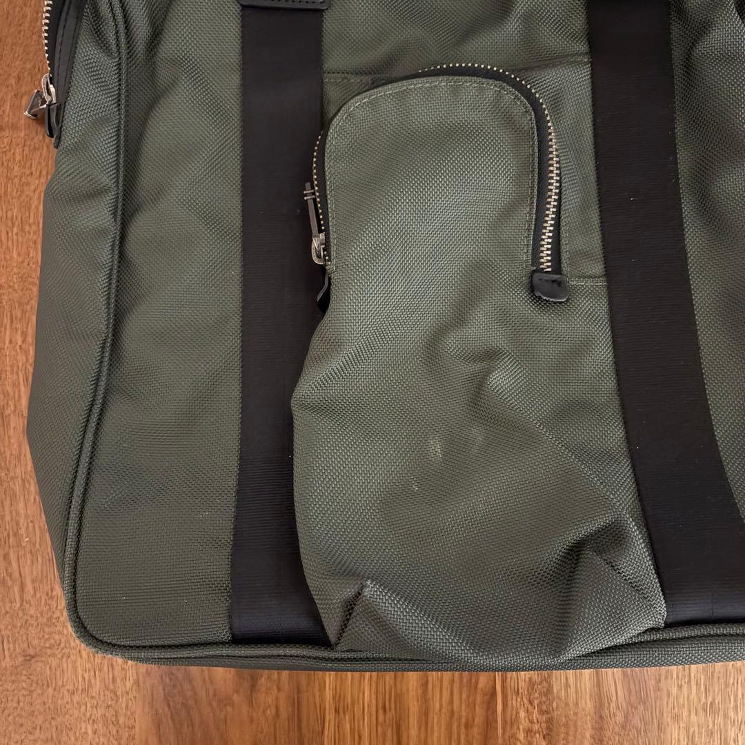◎週末限定セール中 TUMI オリーブグリーン ビジネスバッグ 2月末まで出品