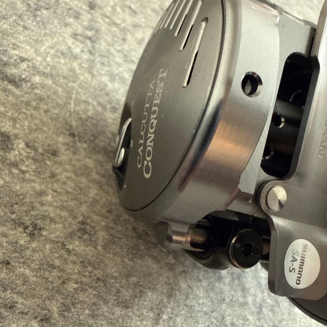 【美品】シマノ19 カルカッタ コンクエスト DC 200
