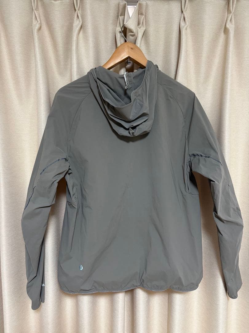 Lululemon ランニング　ジャケット　M