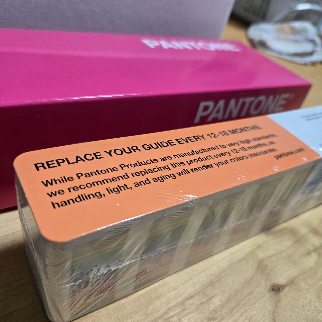 新品PANTONE FormulaGuide Solid Uncoated