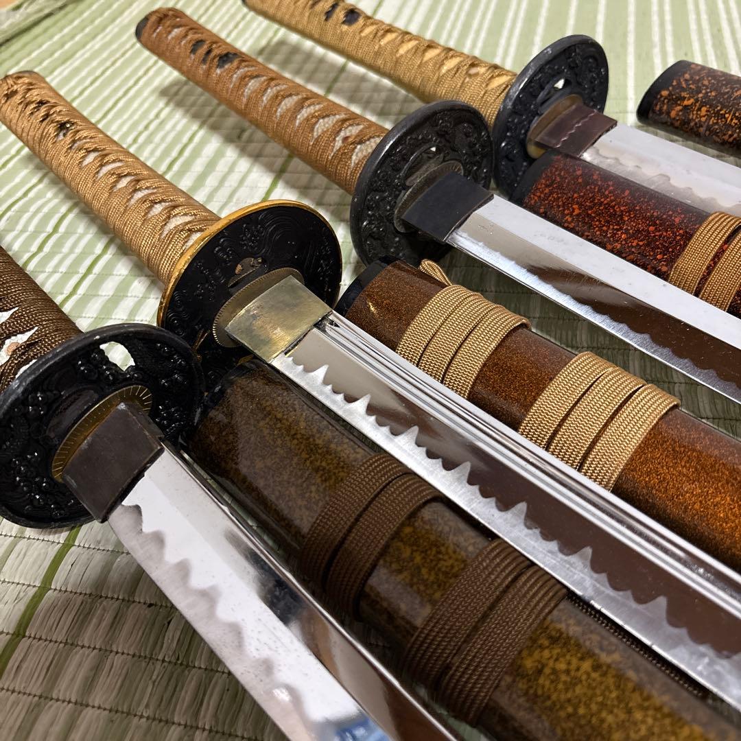 模造刀　模擬刀　武士　侍　伝統工芸　剣　ソード　太刀　　鞘　鍔　4本