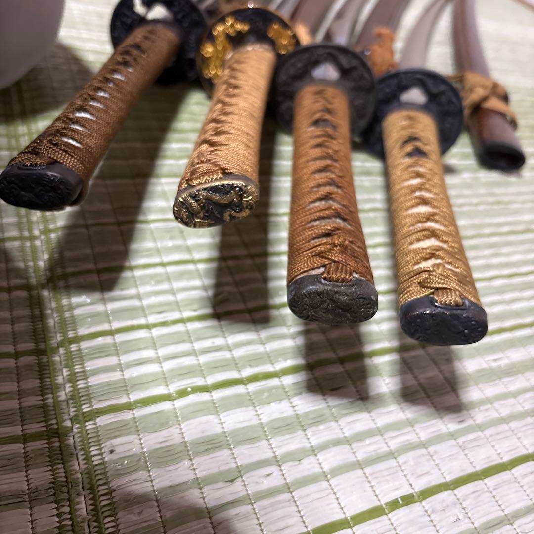 模造刀　模擬刀　武士　侍　伝統工芸　剣　ソード　太刀　　鞘　鍔　4本