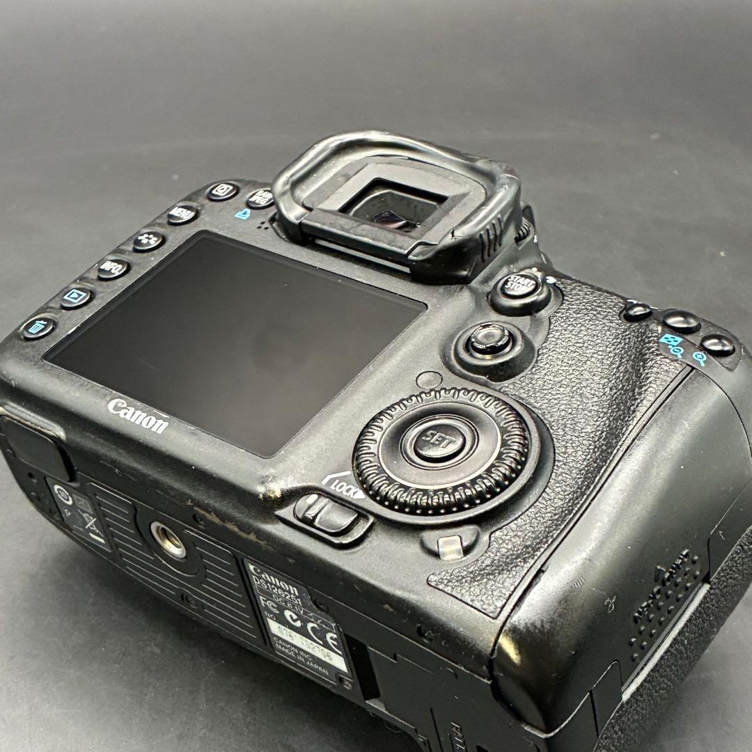 【動作OK】Canon EOS 7D デジタル一眼レフカメラ DS126251
