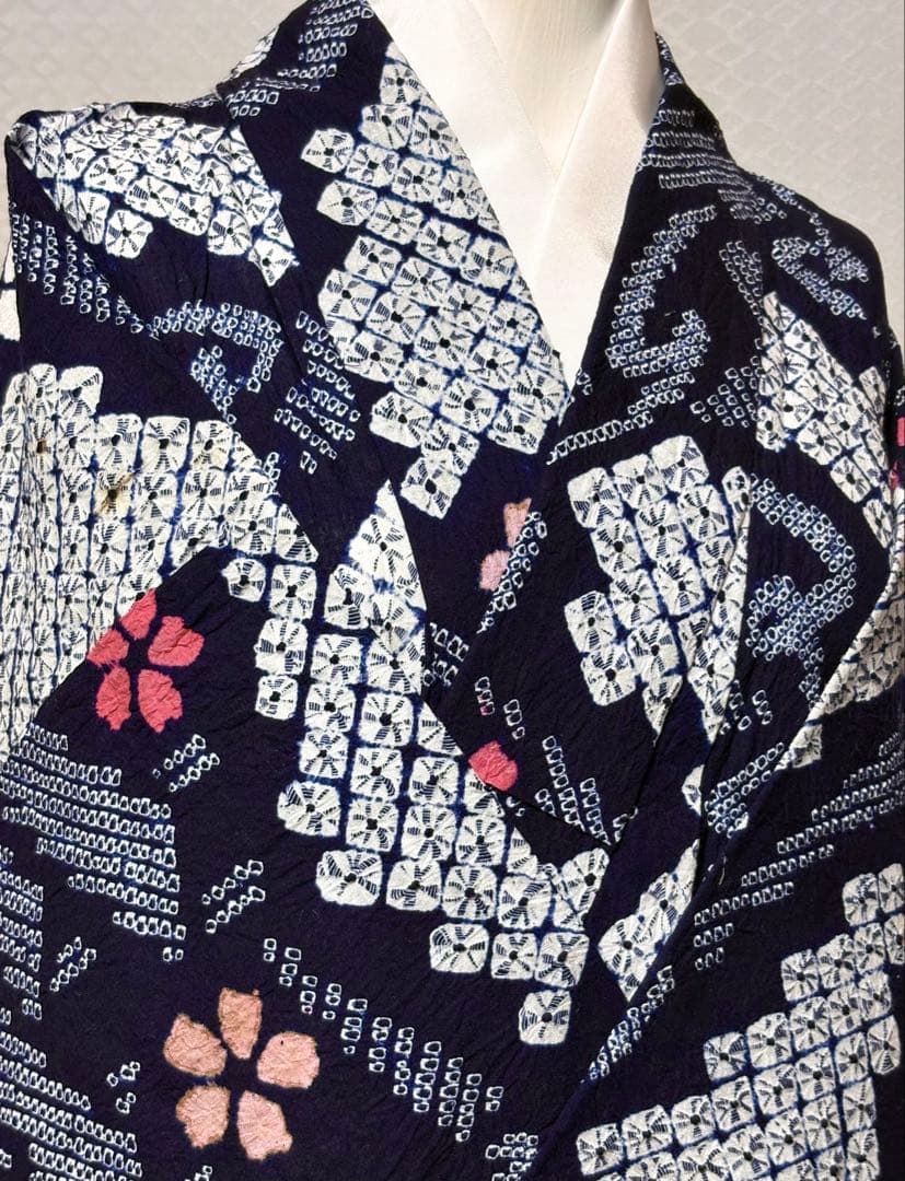専用未使用品　和服　綿100% いろは歌模様　有松絞り　浴衣(袖仕付け糸)