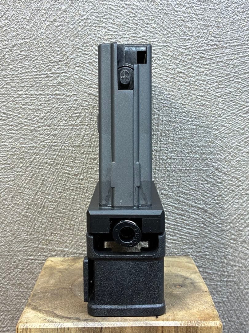 R7-16 東京マルイ GBB M4 マガジンアダプター 外部ソース仕様