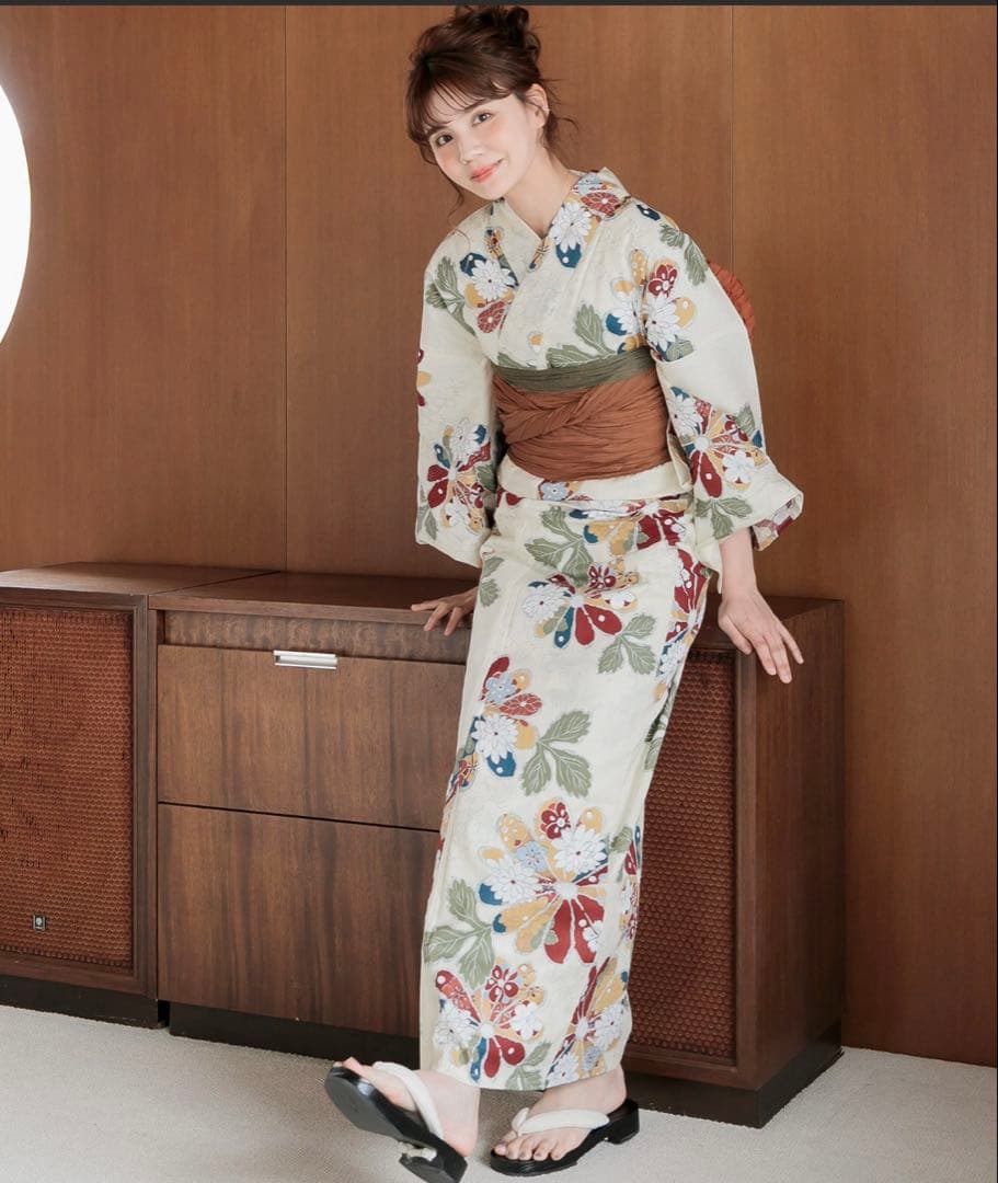 dita 浴衣　古典菊　浴衣、帯、ぞうりの3点セット