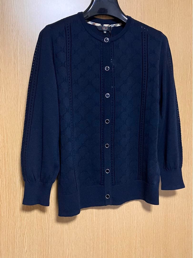 新品　ダックス　カーディガン　ニット　モノグラム柄　透かし編み　ロゴ